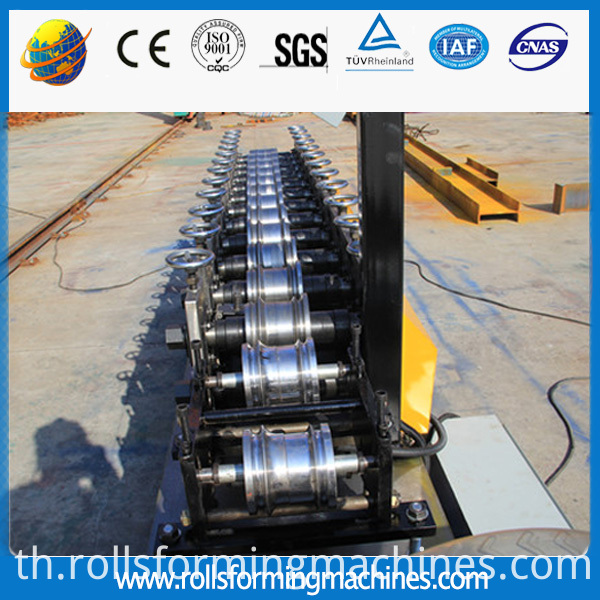 เครื่องขึ้นรูปม้วนประตูม้วนไม้ระแนง Garage Shutter Doors Making Machine